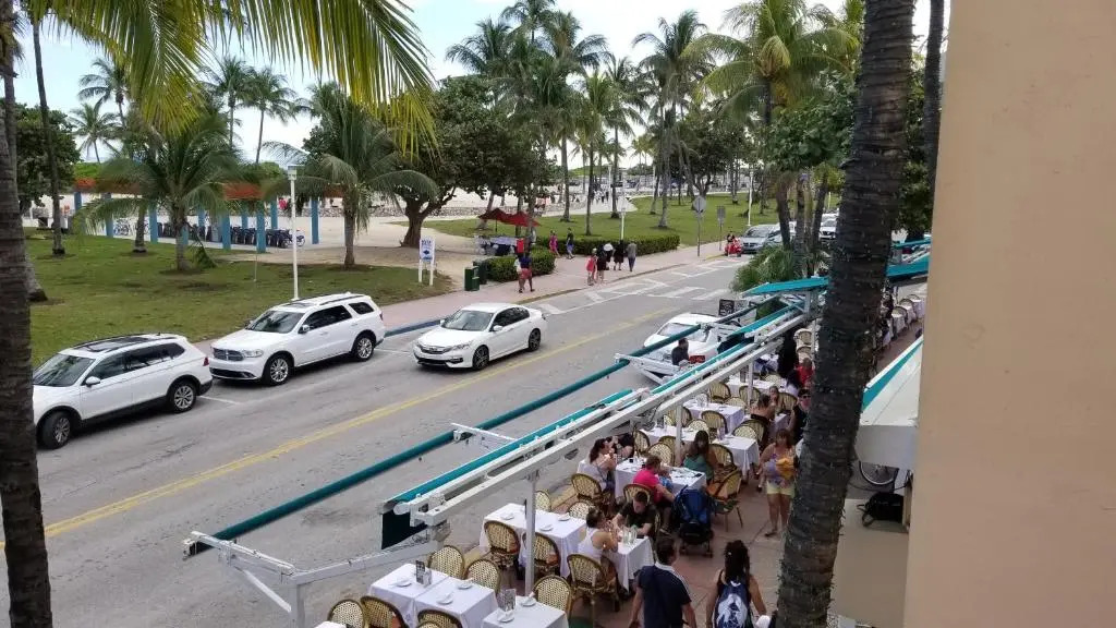 918 SOBE FLATS