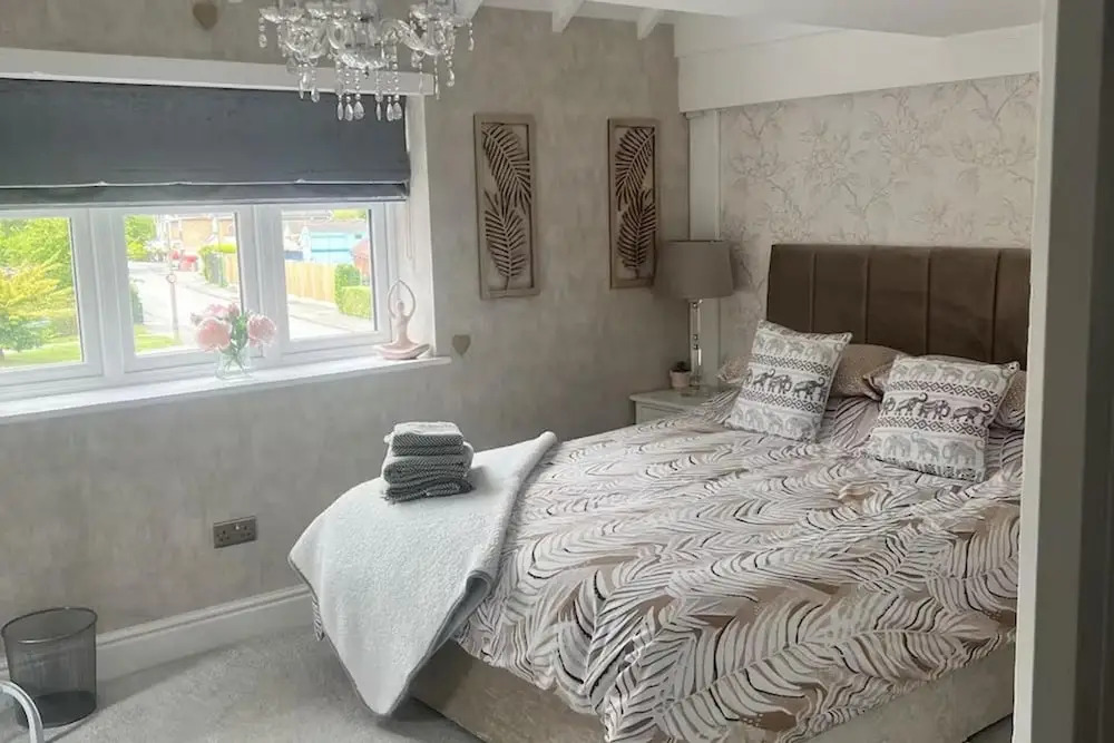 Tranquil Solihull Retreat - 3 Bedroom House