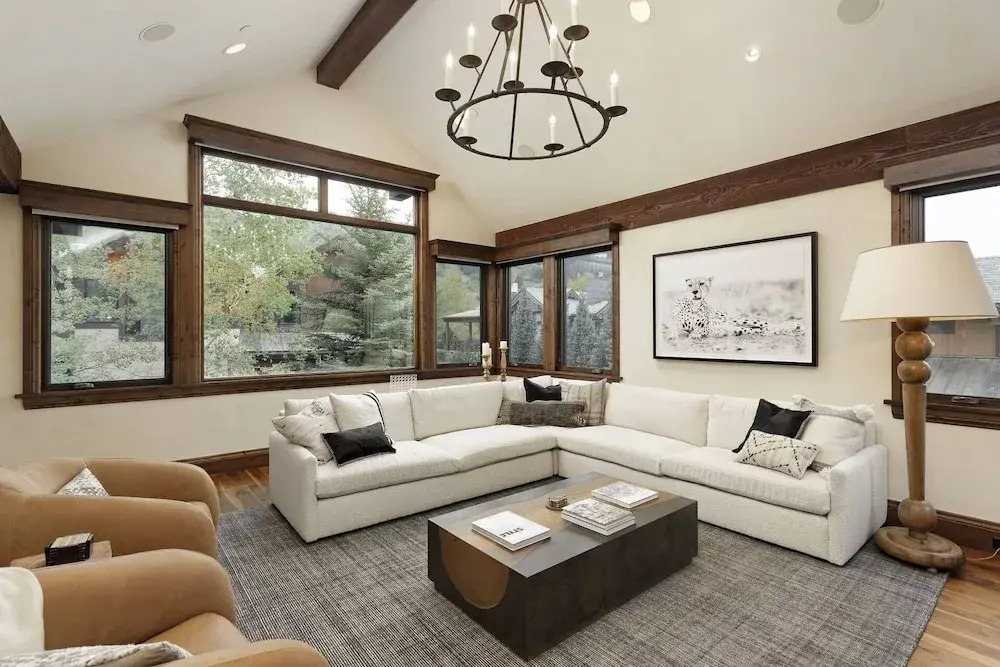 Fox Crossing Luxury Home