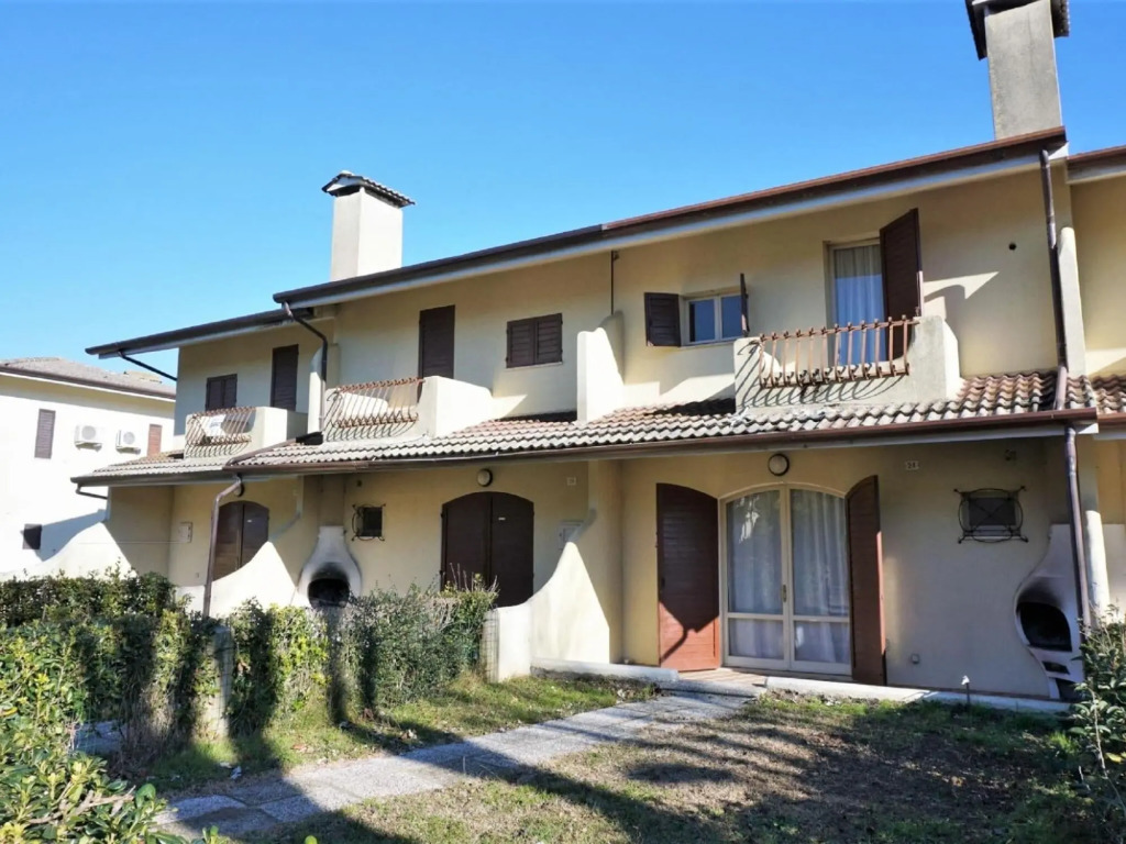 Nice villa in Porto Santa Margherita with shared pool