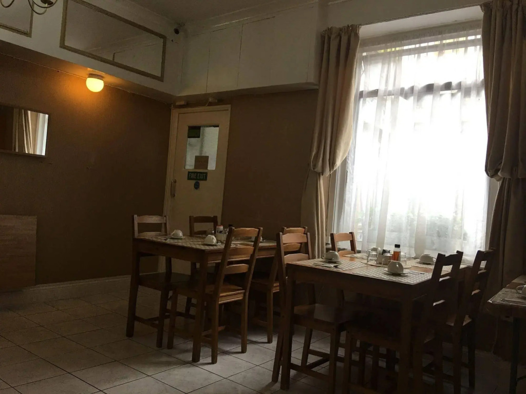 Surtees Hotel