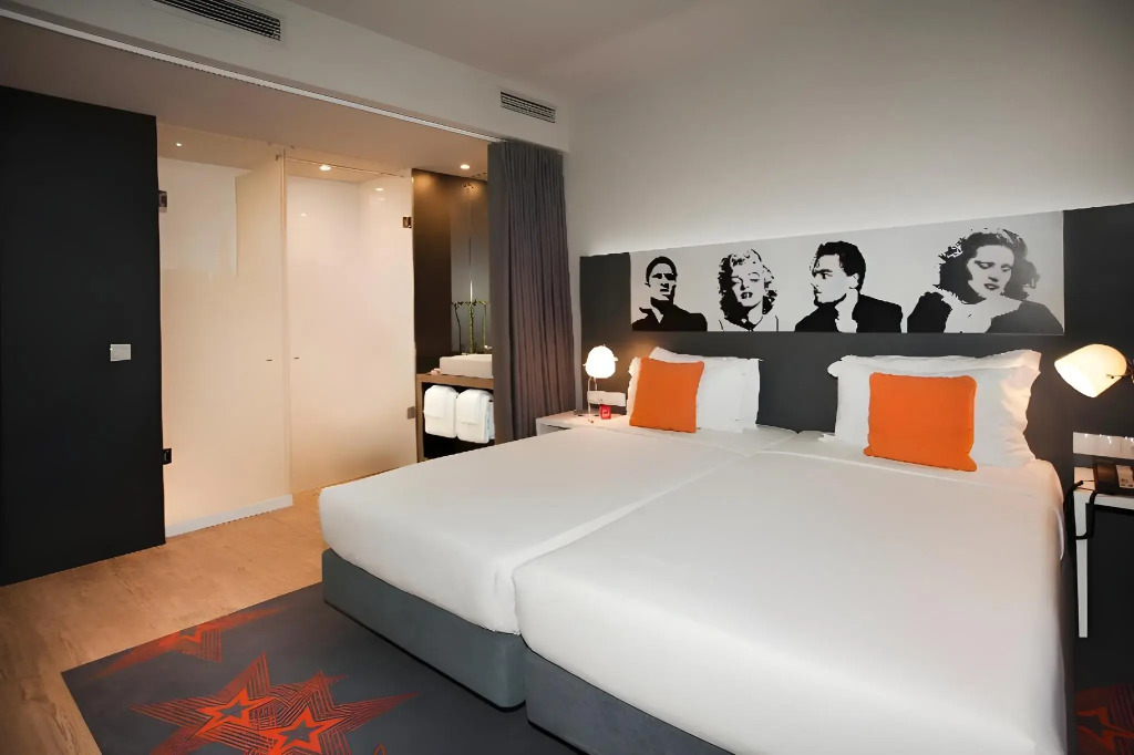 Star inn Lisbon Airport