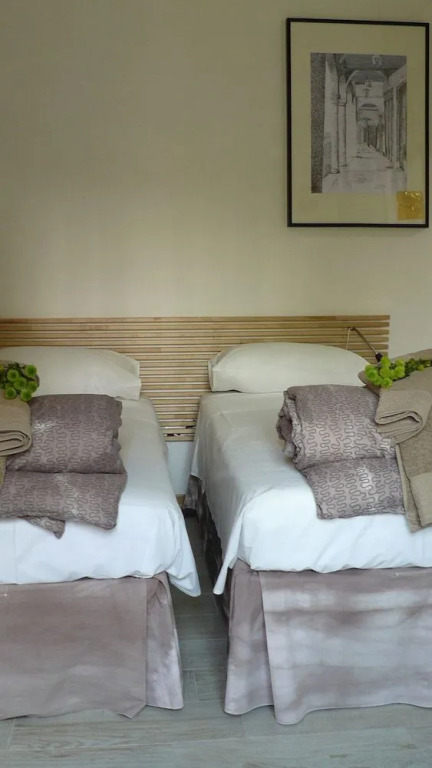 Bed  Breakfast 3B