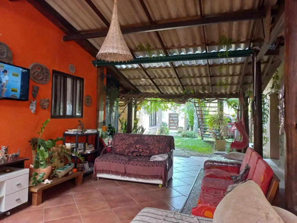 Floripa Beach House Hostel