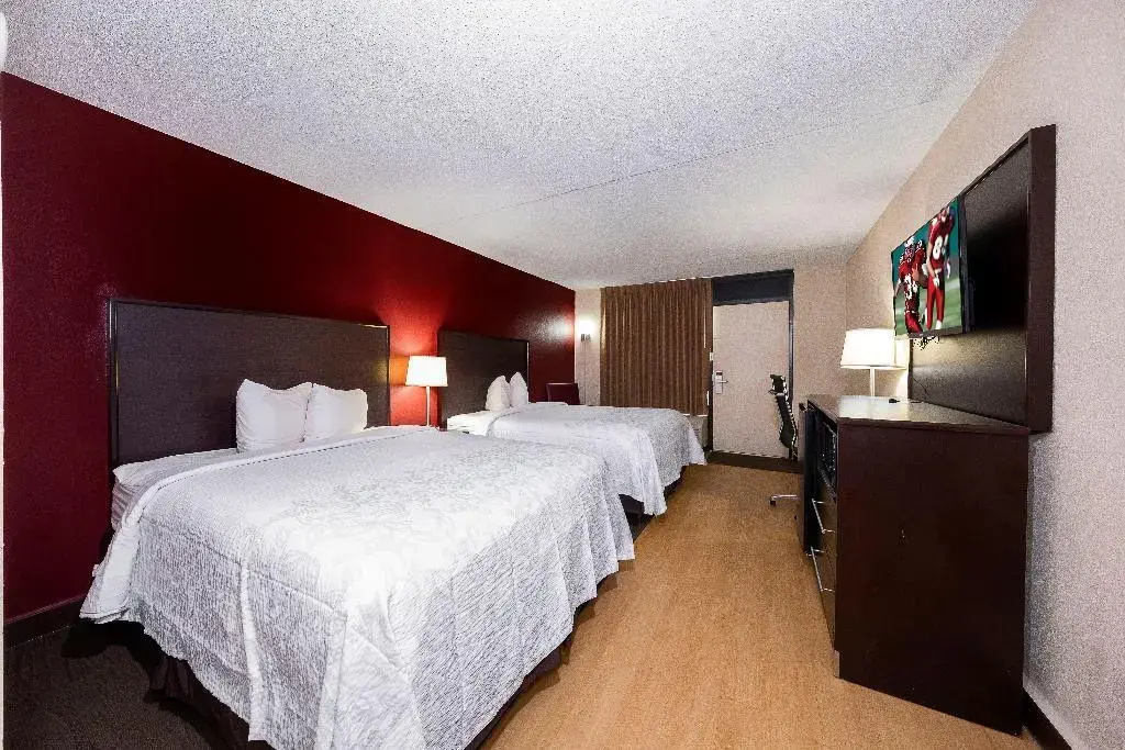 Red Roof Inn PLUS+ Huntsville   Madison