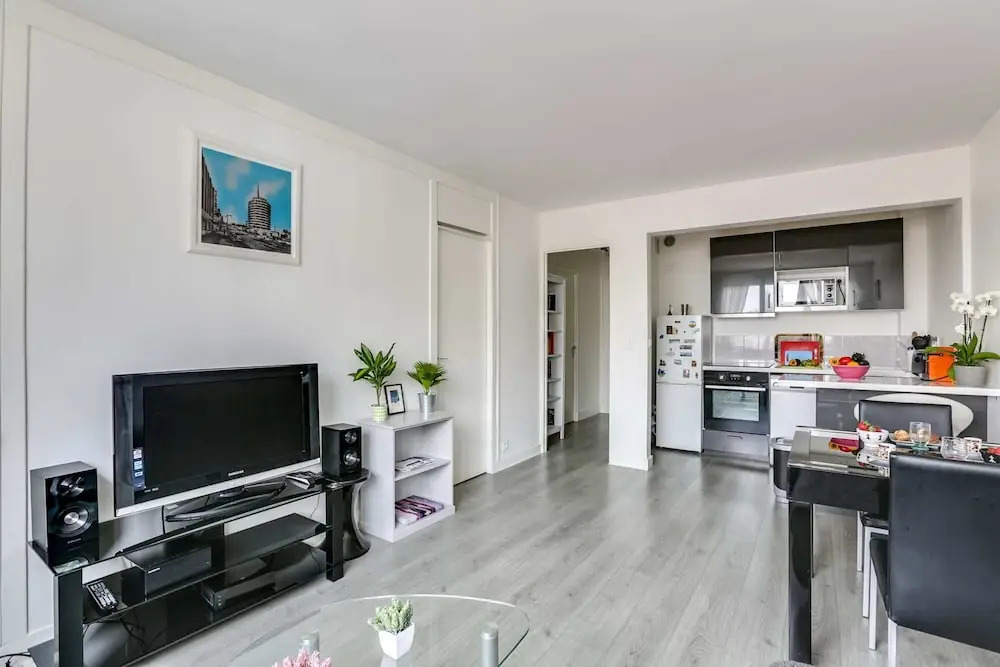 Bright Flat for 4 Person 5 Mins From Parc Montsouris