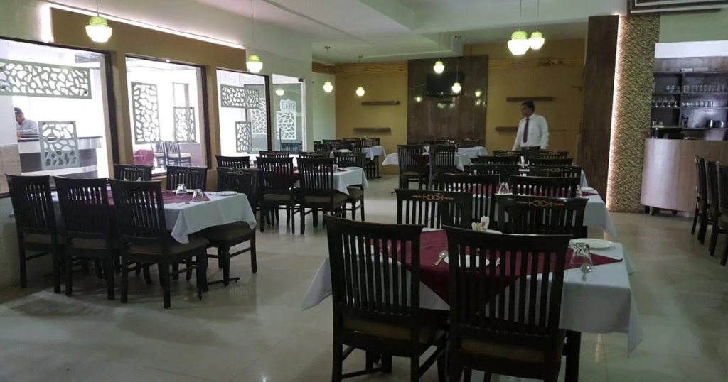 Hotel Abhay Palace