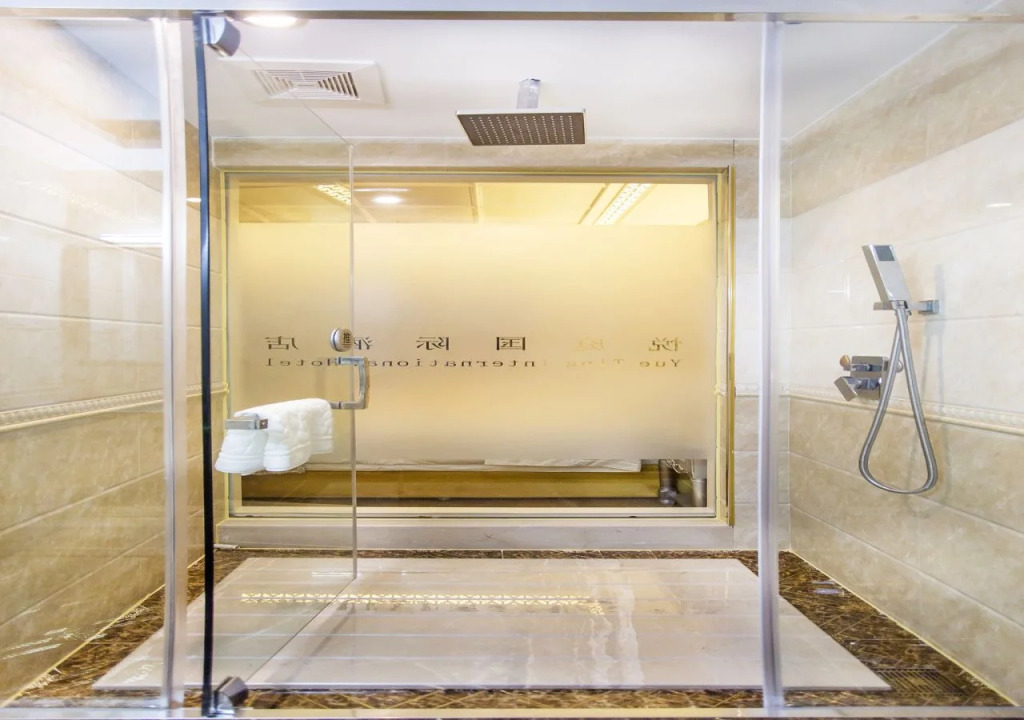 Sun Tour Hotel