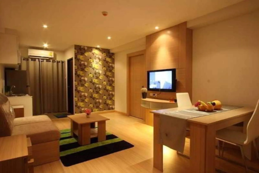 Thonglor Suites