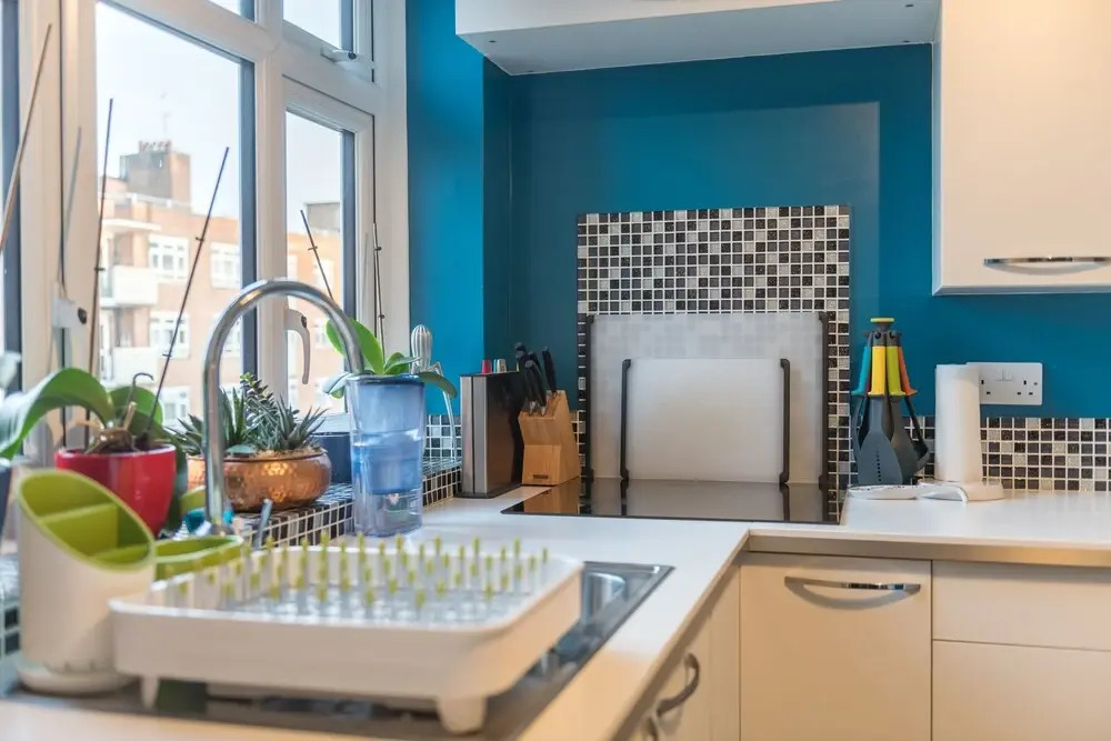 Stunning and Warm Home in Wandsworth by Underthedoormat