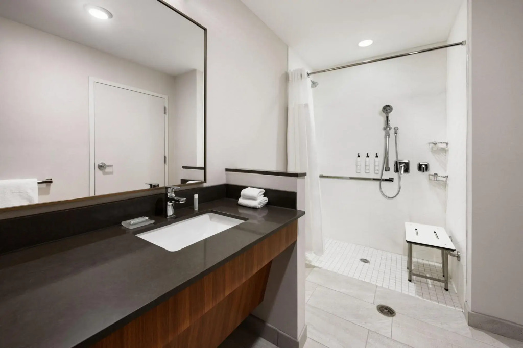 Fairfield by Marriott Inn & Suites Orlando at Millenia