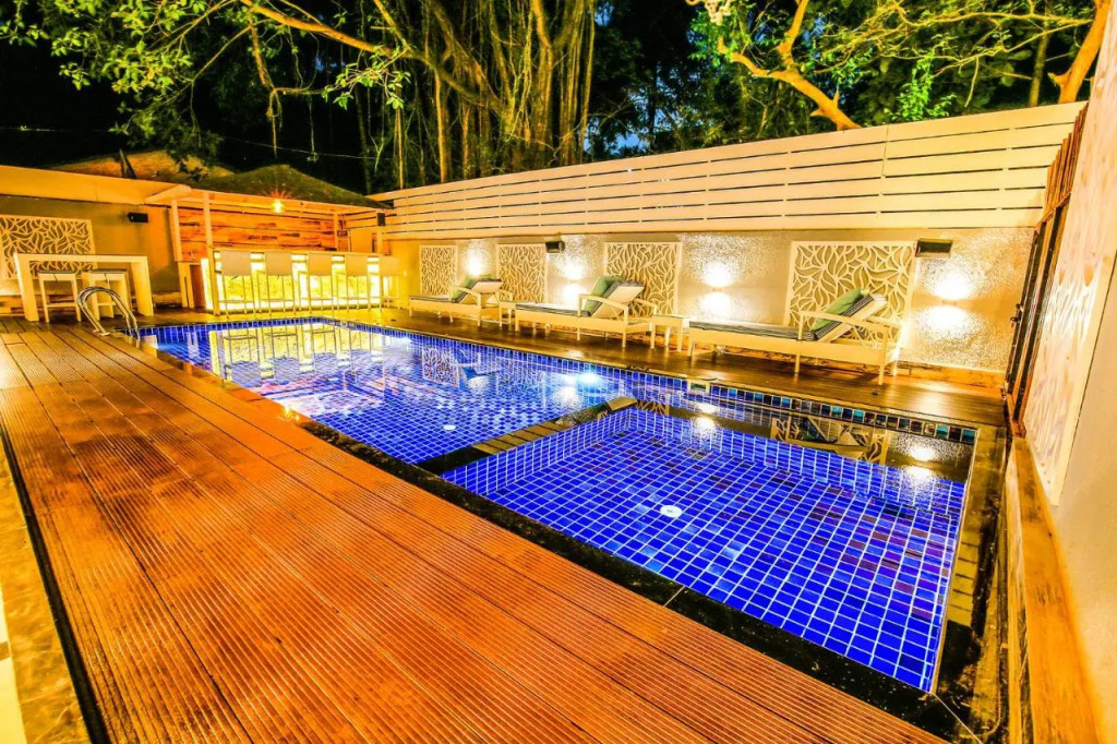 FabHotel Casa Kiara With Pool Side Bar, Calangute