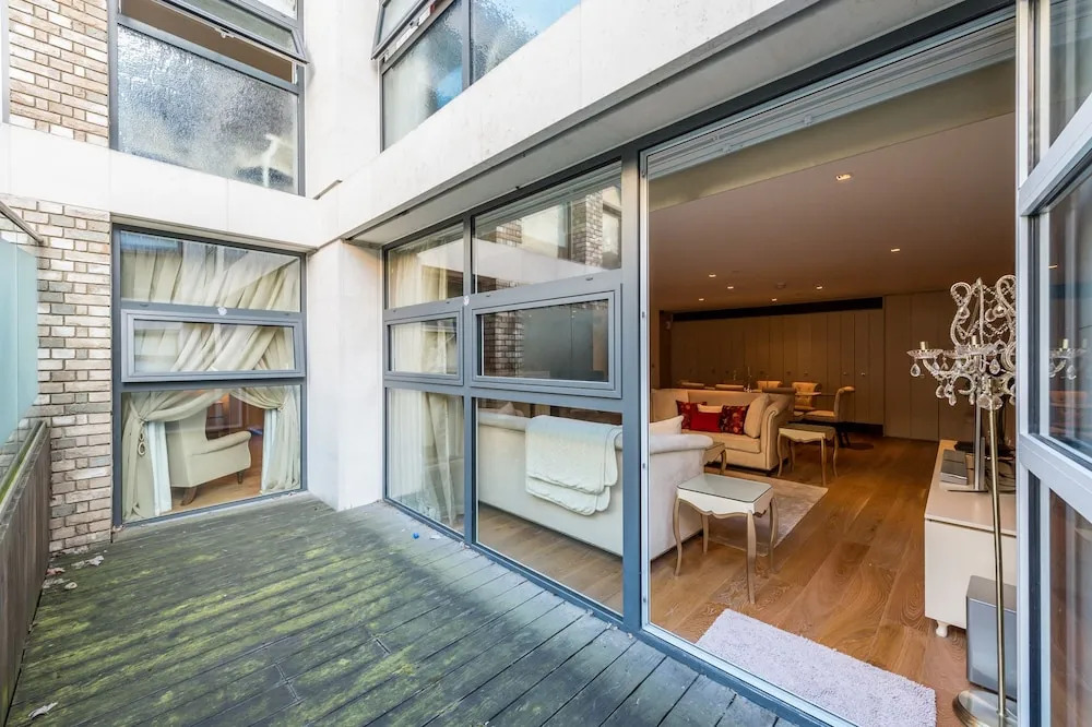 Meritas Court by Lime Street