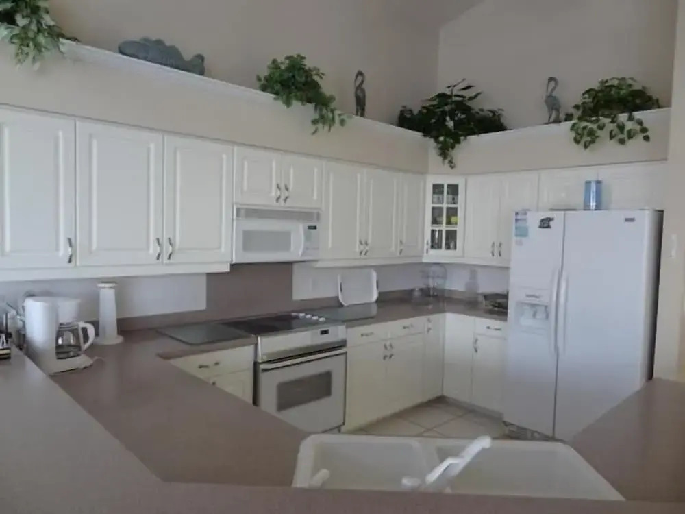KEN486 3 Bedroom Holiday Home by Marco Naples Vacation Homes