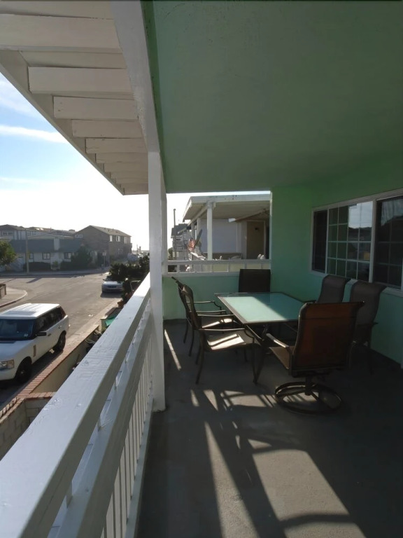 121 33rd St B Karb 4 Bedroom Duplex