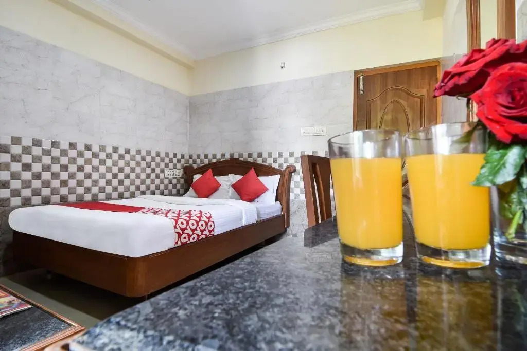 Jancy Residency By OYO Rooms