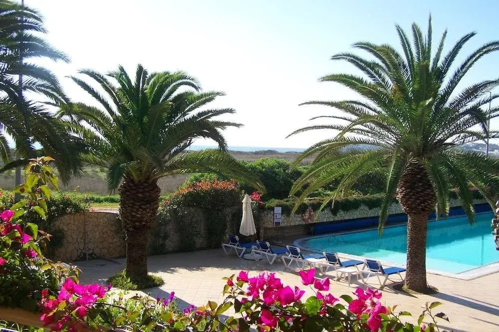 Vila Palmeira Beach Resort