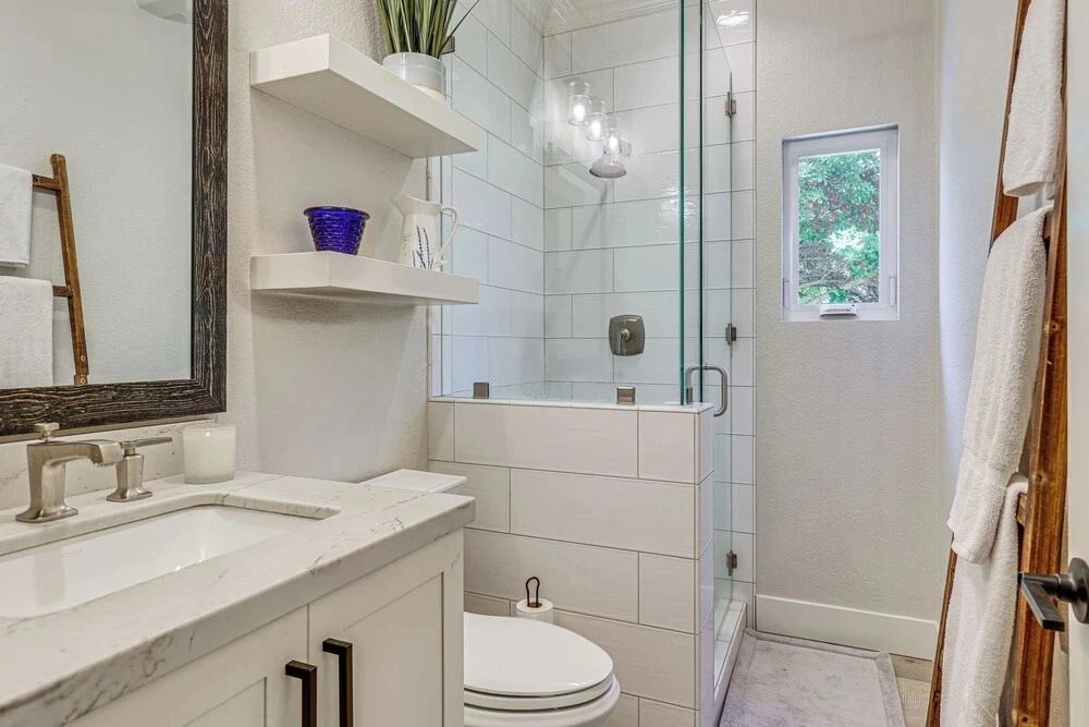 LA Costa Valley Newly Remodeled Gem
