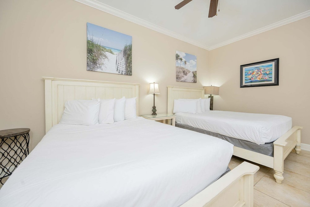 The Oasis 302 Formerly Phoenix West Ii 302 3 Bedroom Condo