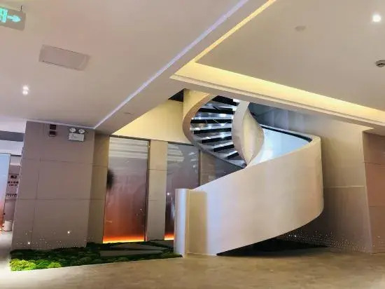 Sunyear Hotel