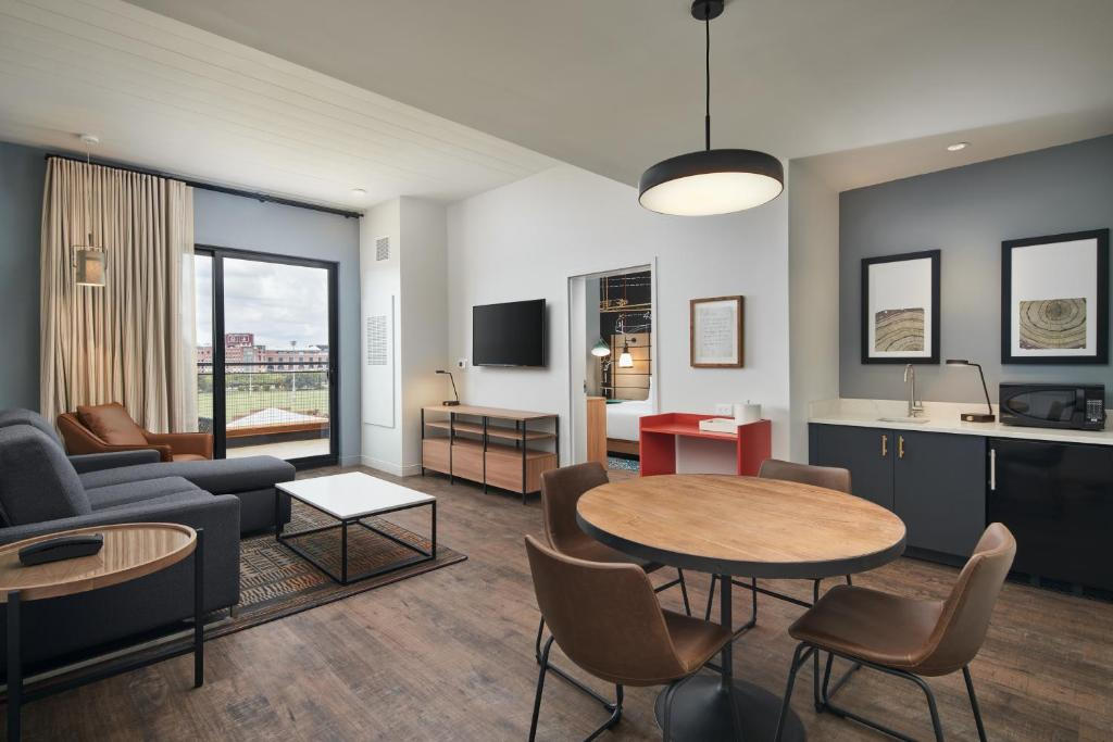 Hotel Indigo Tallahassee - Collegetown by IHG