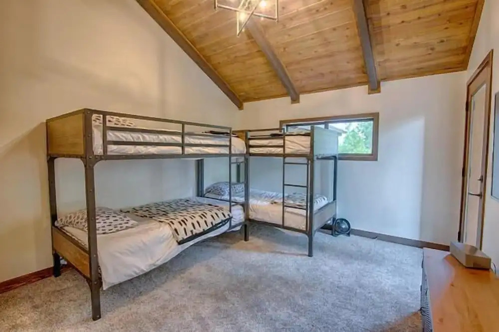 At Whispering Pines 4 Bedroom Home by RedAwning