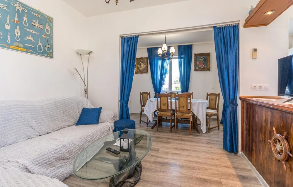 Stunning Apartment in Biograd With Wifi and 2 Bedrooms