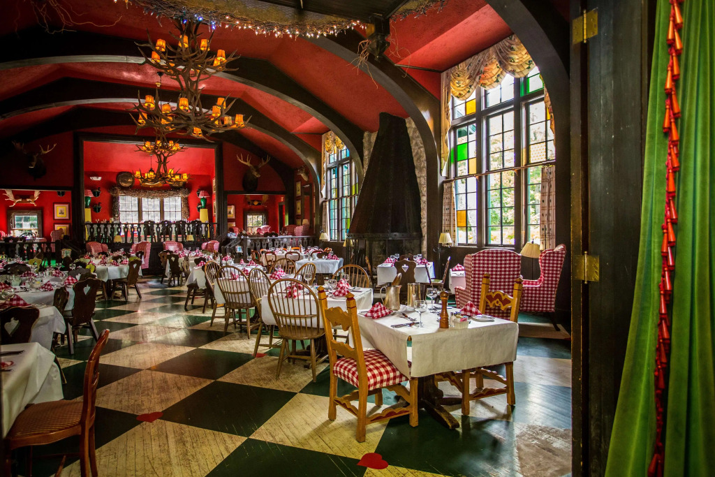 Grand Hotel