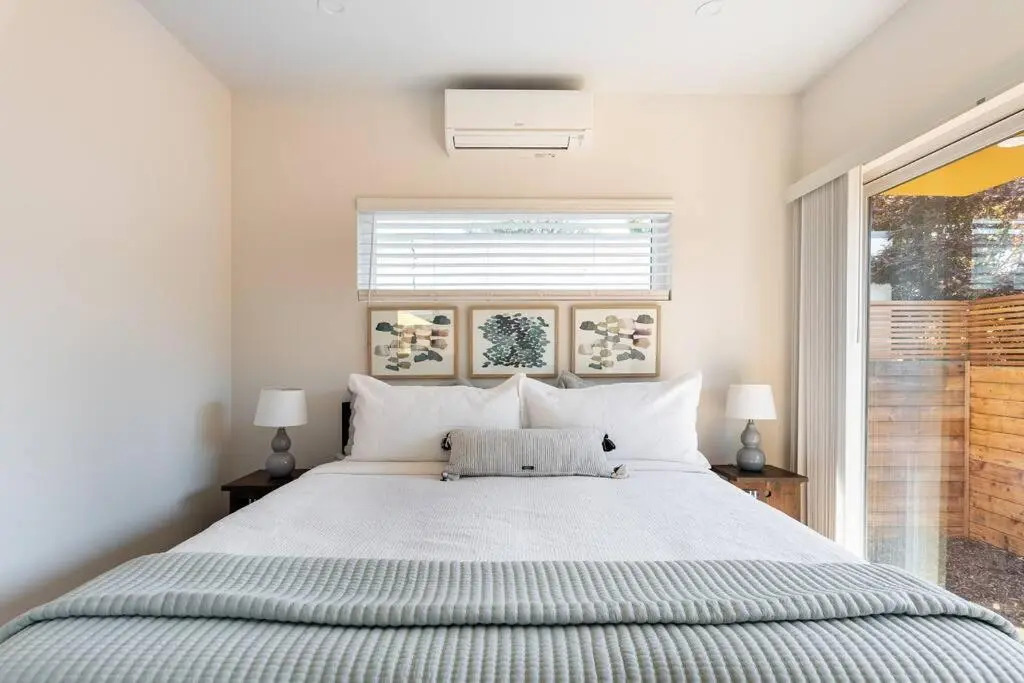 Sunny Guesthouse near Stanford w/Private Patio