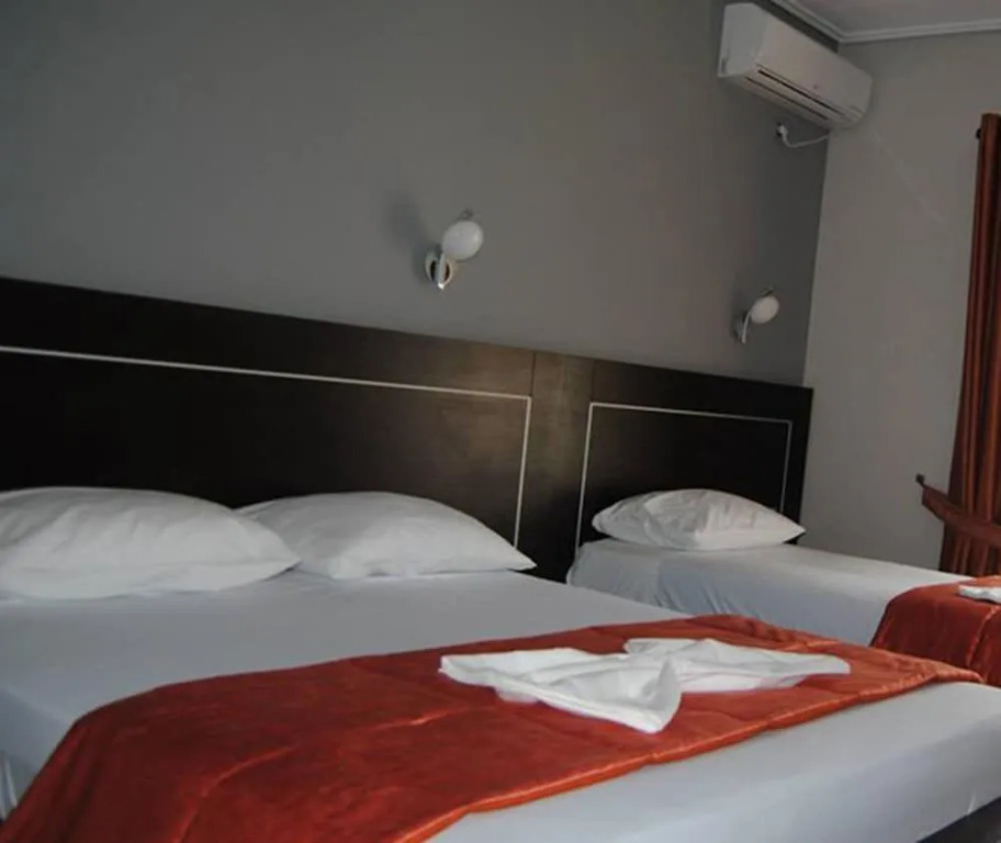 Lion Gate Hotel