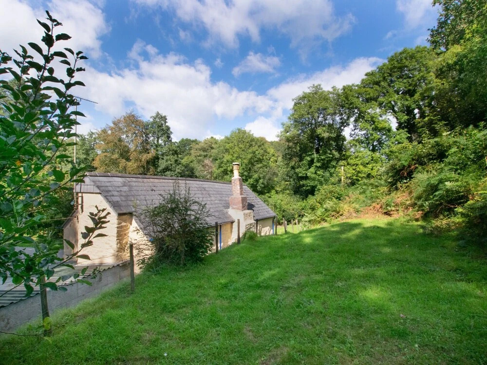 Beautiful Holiday Home in Milltown With Garden