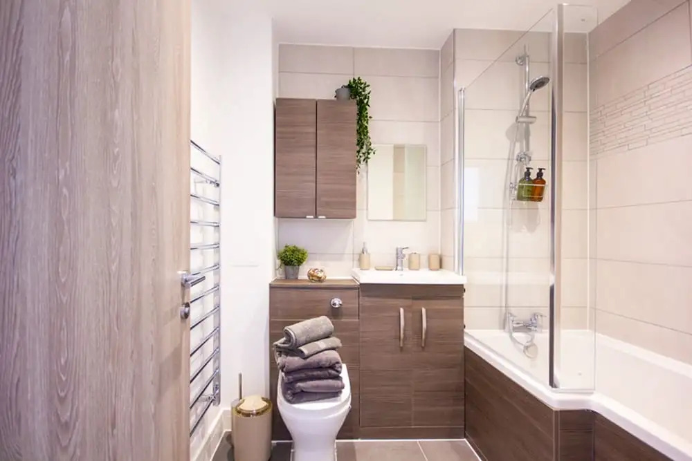Family & Large Groups- 3x Bed Apartment in London