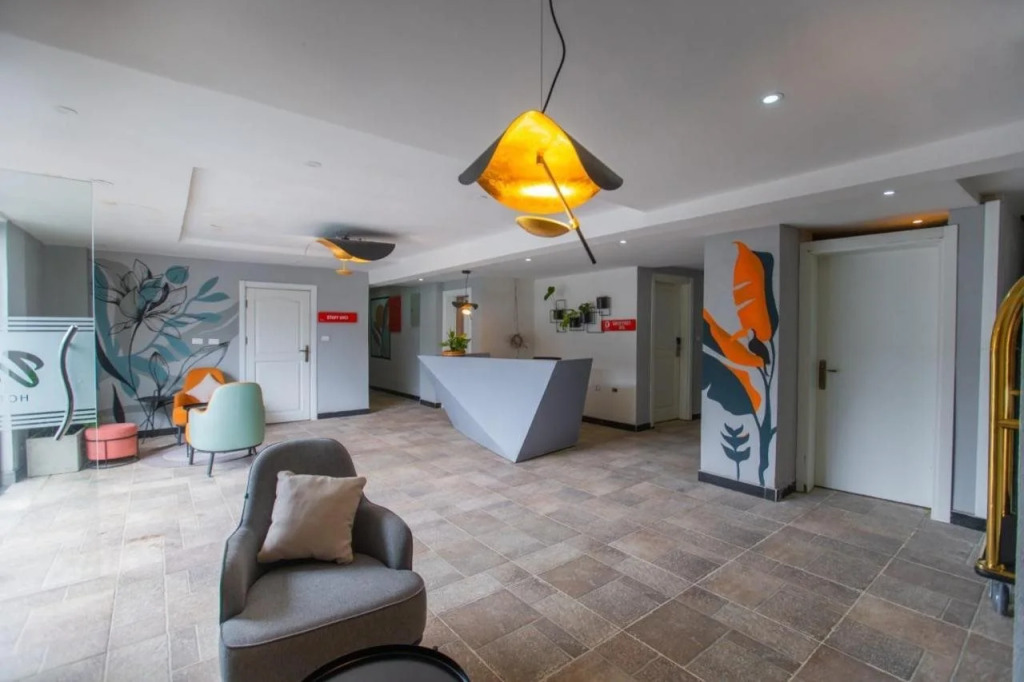Vibes Hotel and Spa