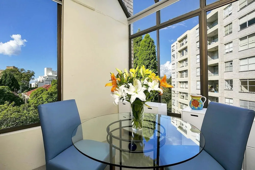 HAMP1 - Bright Apartment in Cremorne