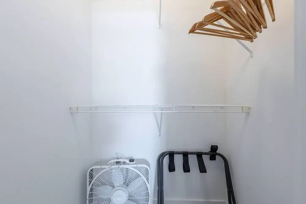 FRONTDESK NoHo Flats at North Hyde Park Apts Tampa