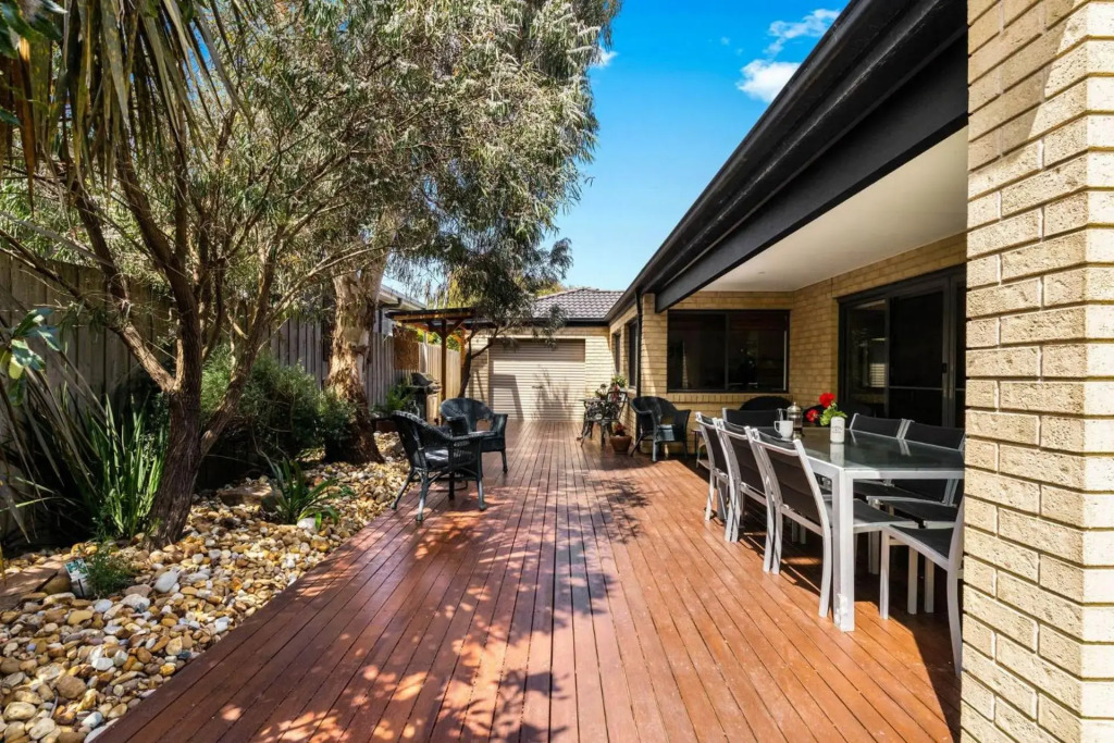 Surfside Getaway in Picturesque Inverloch