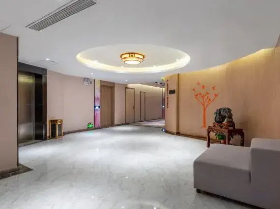 Holiday Inn Golden (Huaibei Stadium)