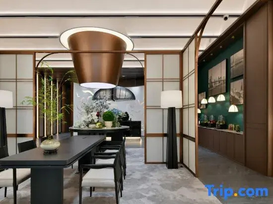 Manlian Hotel