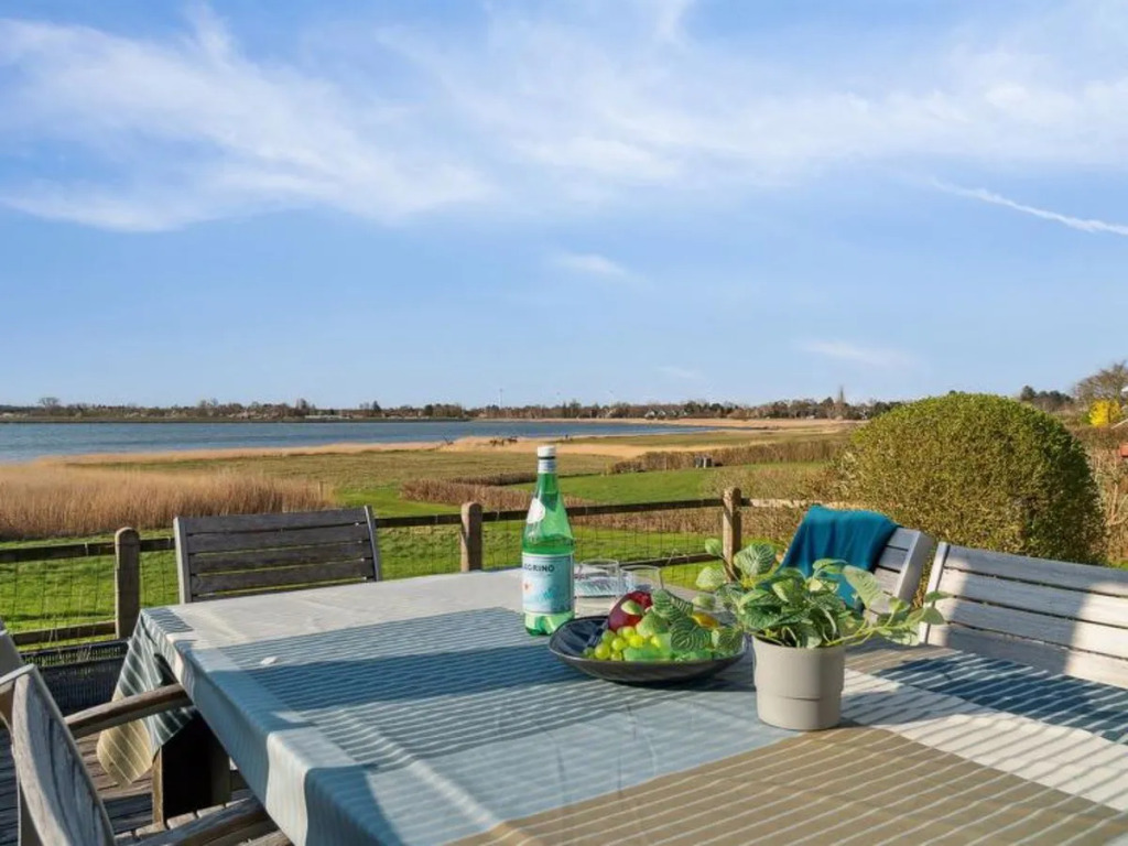Holiday Home Velika - 25m to the fjord by Interhome