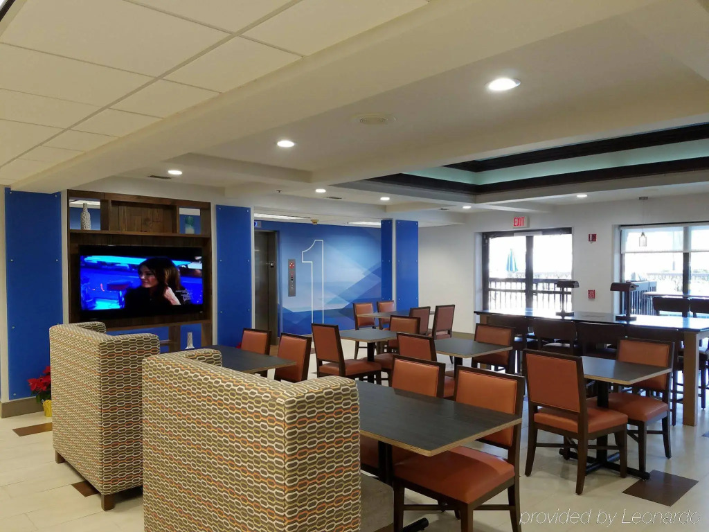 Holiday Inn Express Hotel & Suites Jacksonville-South by IHG