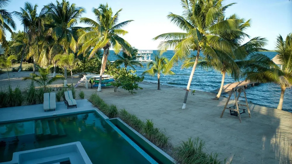Casa de Wilson - 5 Bedroom Beachfront Villa With Amazing Pool
