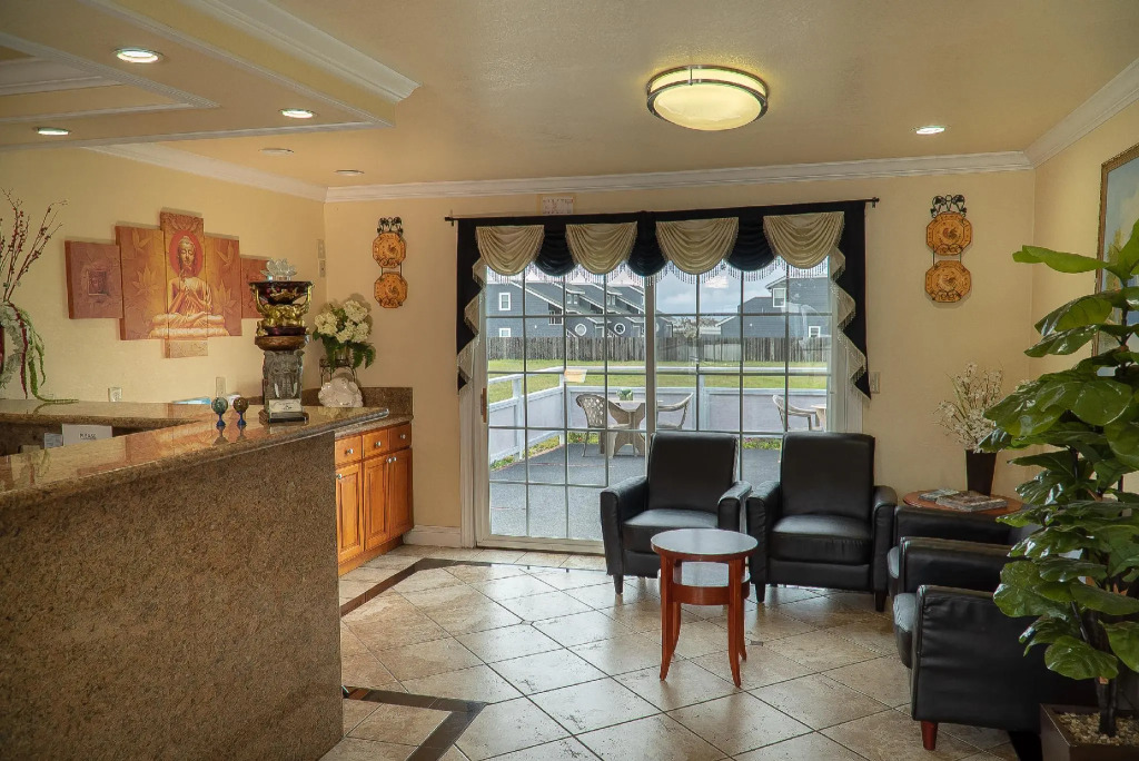 Sea Breeze Inn - San Simeon