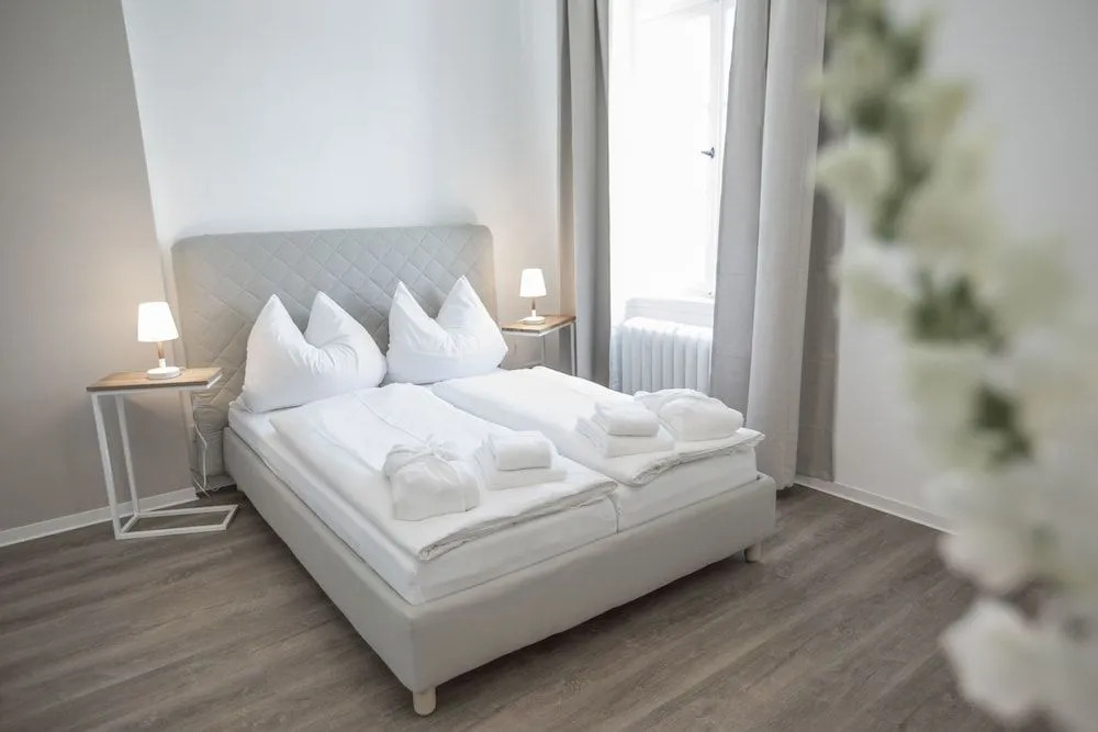 Zimmer FREI Boardinghouse