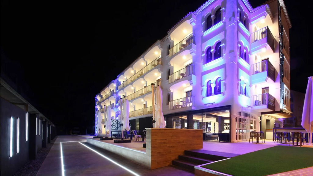 Hotel The Element
