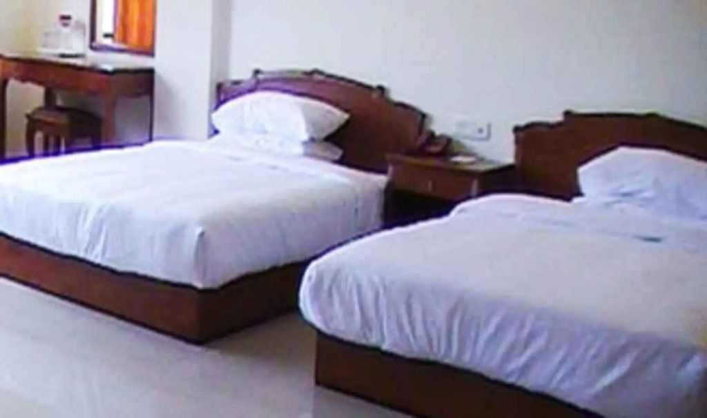 V V Grand Business Hotel
