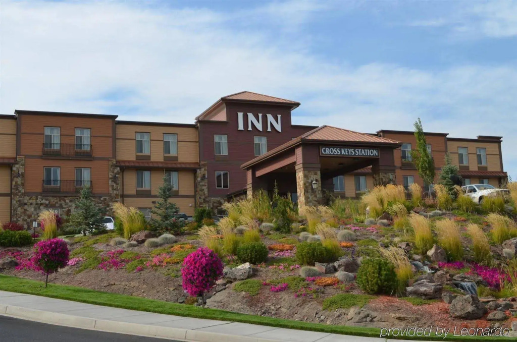 Inn at Cross Keys Station