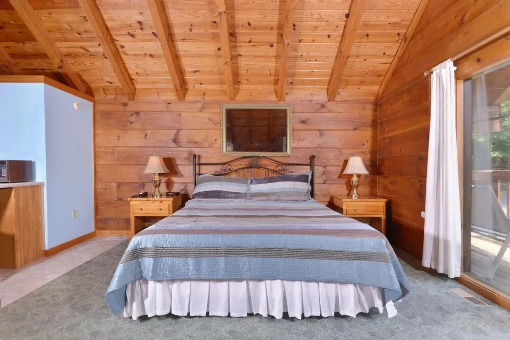 Zen Garden 1523 by Aunt Bugs Cabin Rentals