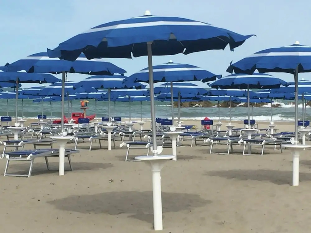 Apartment With Pool, Between sea and Mountains, Restaurant, Wifi