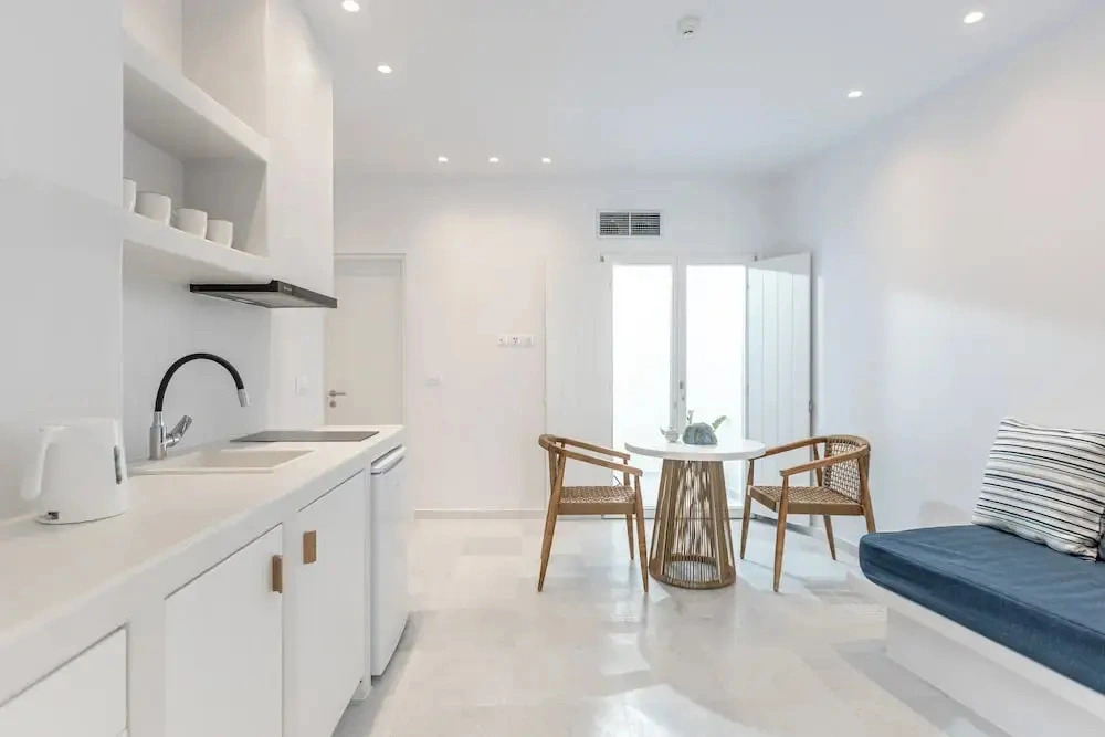 BlueArt Suites