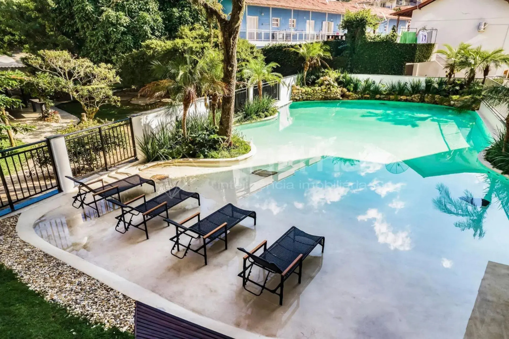 306 Bl 03 - WaldGarten Bombinhas - 50 m do Mar e Frente Avenida - Condomínio de Alto Padrão - Piscina - Academia - Salão de jogos
